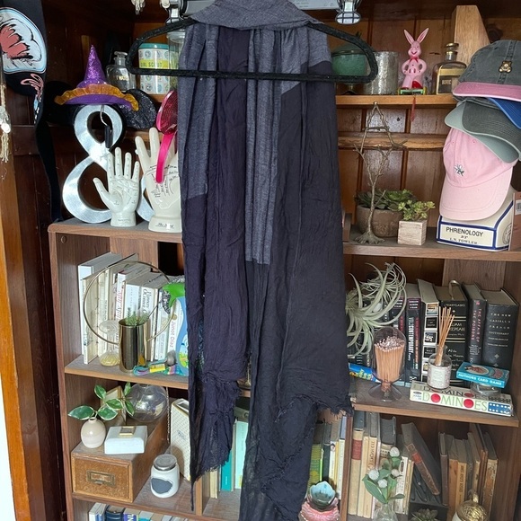 BDG navy and gray blanket scarf - Picture 3 of 9